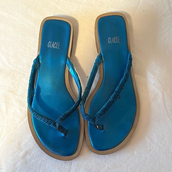 Flip flops with bead details in turquoise size 7 - Picture 1 of 3